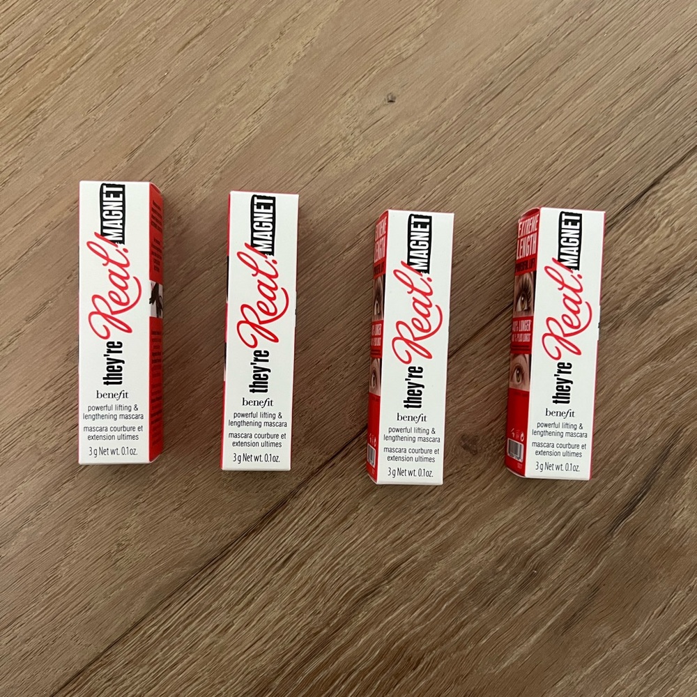 brand new benefit they’re real mascara 4!